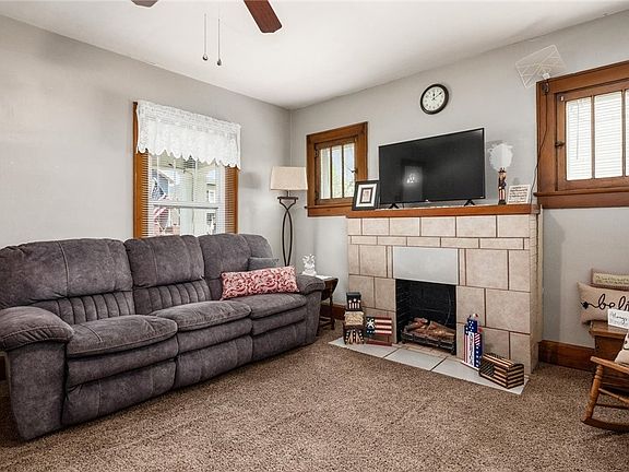 3rd image of 816 Eppley Ave