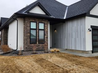 1774 Beachside Dr, Windsor, CO 80550