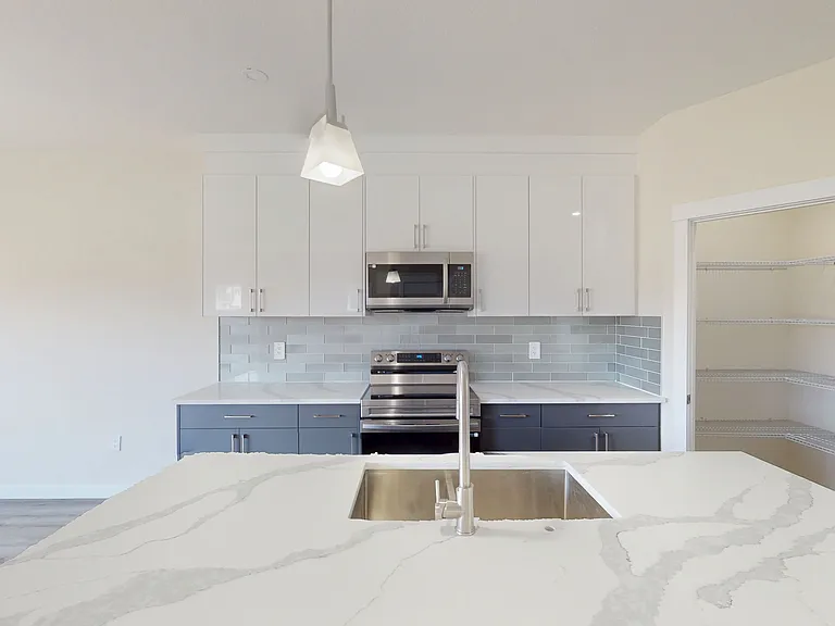 1227 Westmount Dr — Photo 1