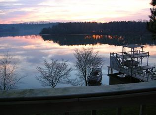 336 Southshore Dr, Greenback, TN 37742