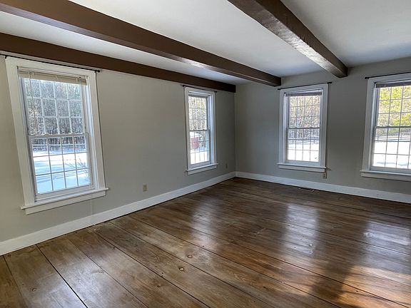 4th image of 539 Shady Ln