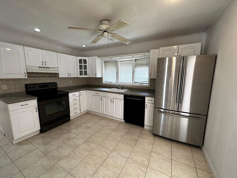 1st image of 50 Hearth Ln