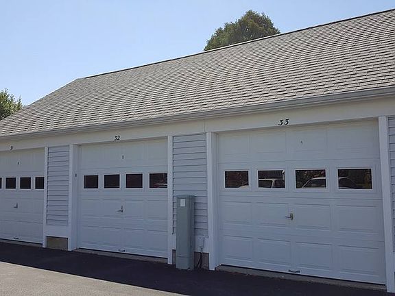 5th image of 32 Coveside Ln