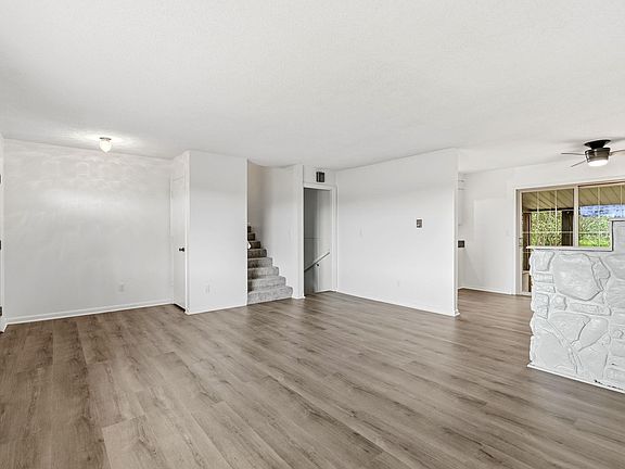 5th image of 4326 Hursh Rd