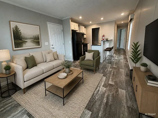 1 bed, 1.0 bath, 588 sqft, $1,900 — Photo 2