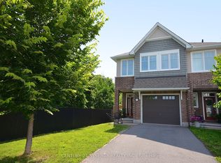 652 Vivera Pl, Ottawa, ON K2S2N1