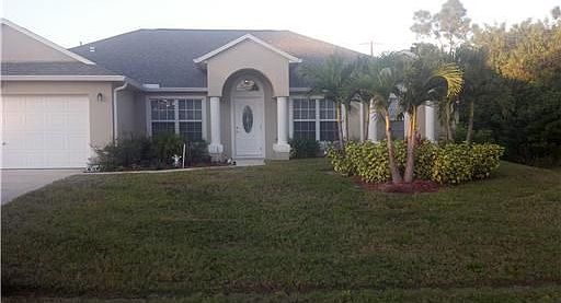 1st image of 441 SW Eyerly Ave