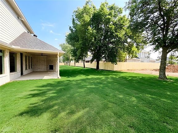 5th image of 1351 Greyback Ln