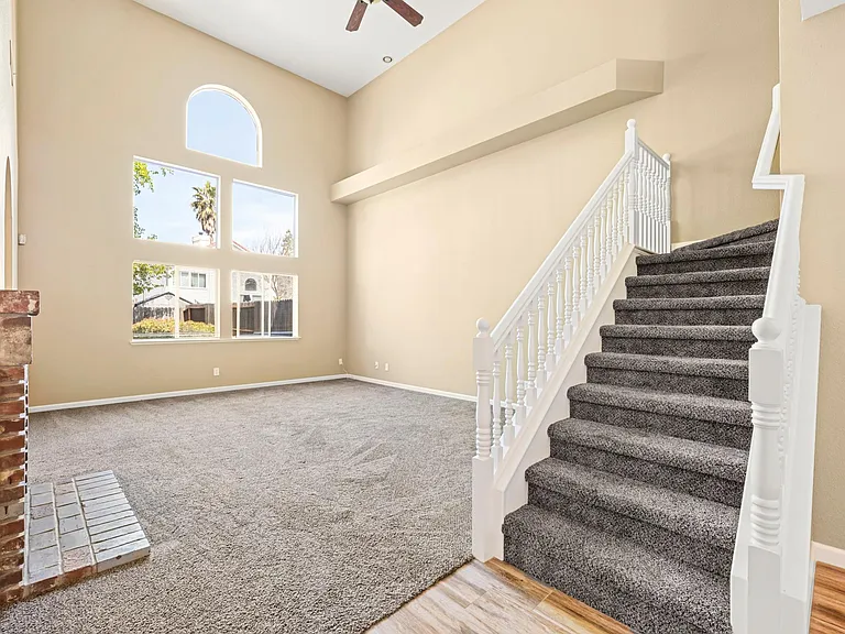 142 Kennerly Way — Photo 4