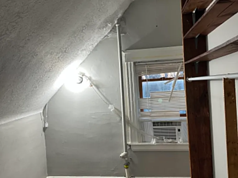 2335 Wheeler St — Photo 8