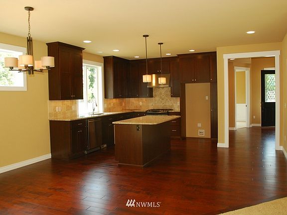 3rd image of 6518 83rd lot 11 Avenue W