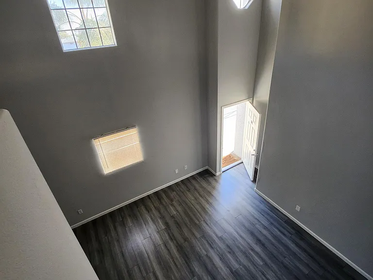 684 W 3rd St #101 — Photo 3