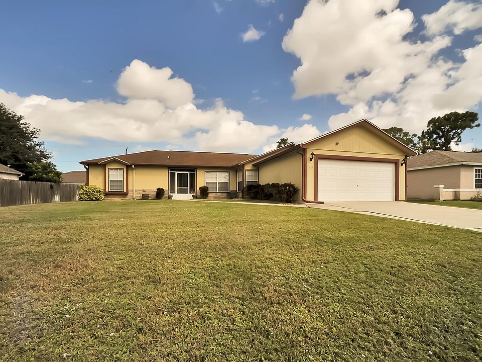 2nd image of 625 Seven Gables Cir SE