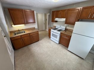 12 Lincoln St #5, Newton Highlands, MA 02461