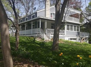 501 Elm Pl, Excelsior, MN 55331