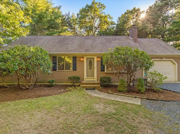 369 Bumps River Rd, Barnstable, MA 02630