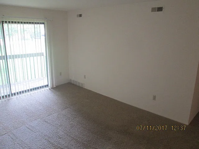 Eastwood Village Apartments — Photo 50