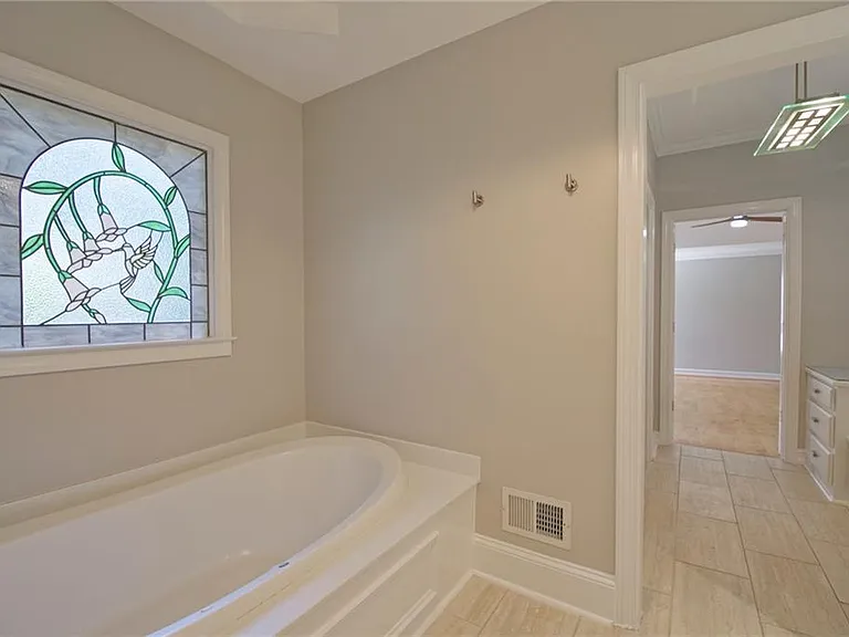 1150 Goodwin Pl — Photo 17