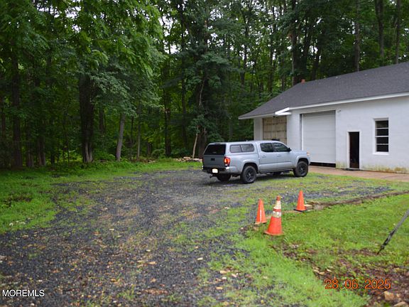 4th image of 14 Homestead Lane