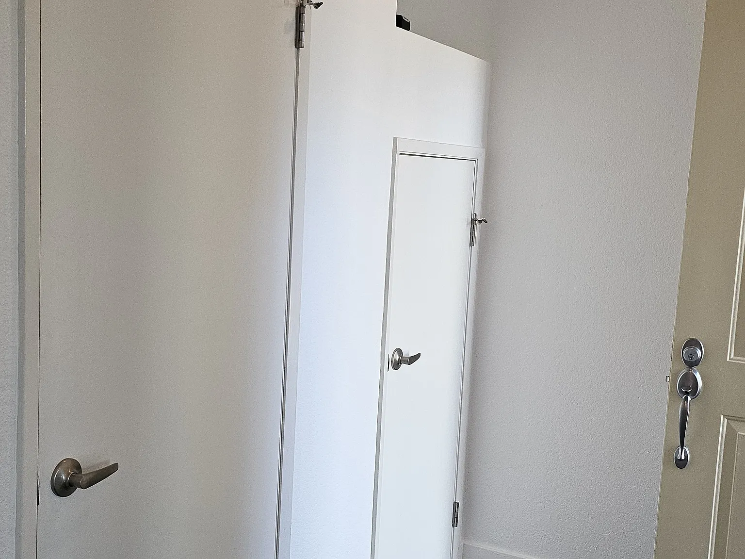 1 bed, 779 sqft, $2,700 — Photo 1