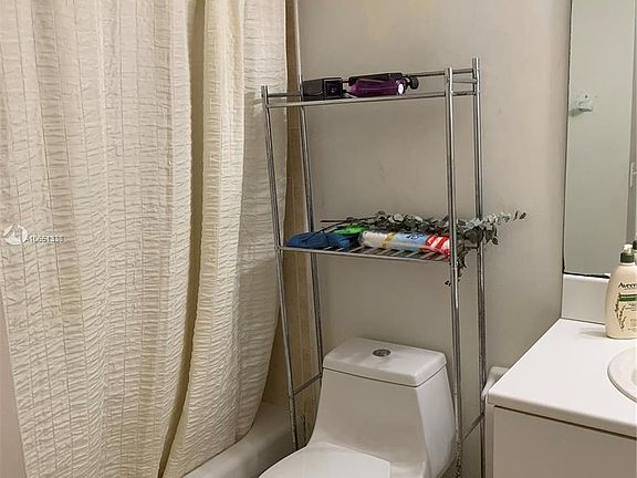 5th image of 9340 Fontainebleau Blvd APT 502
