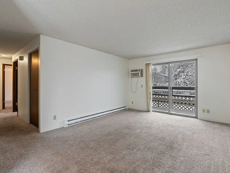 3128 E 28th Ave — Photo 6