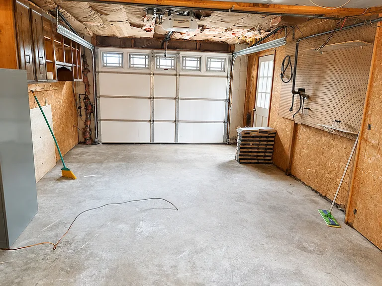 1237 Tanglewood Dr — Photo 21