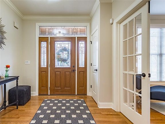 2nd image of 18 Timber Glen Trl