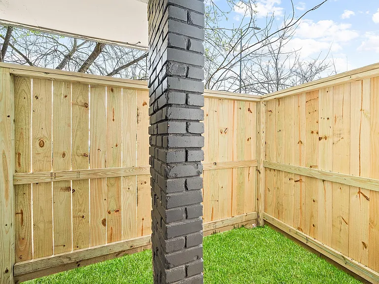 2222 Peppermill Rd — Photo 34
