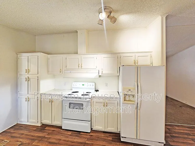 1441 W Betty Ave #1 — Photo 6