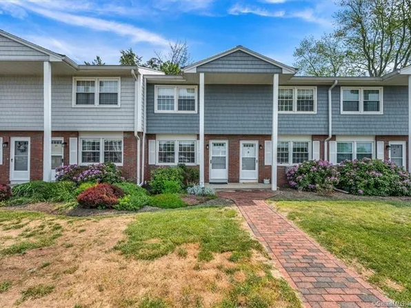 25 Riverside Drive #A4, Clinton, CT 06413