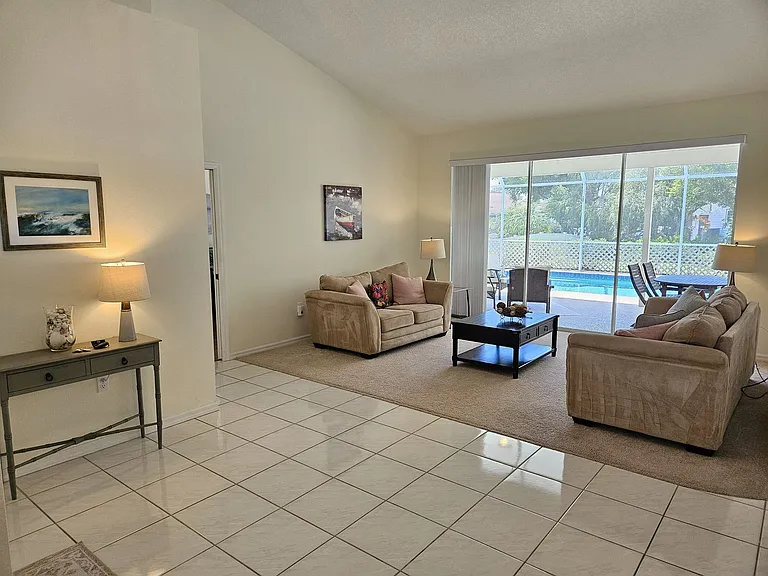 1578 Vermeer Dr — Photo 4
