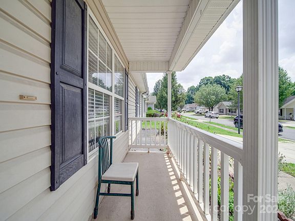 5th image of 5725 Justins Forest Dr