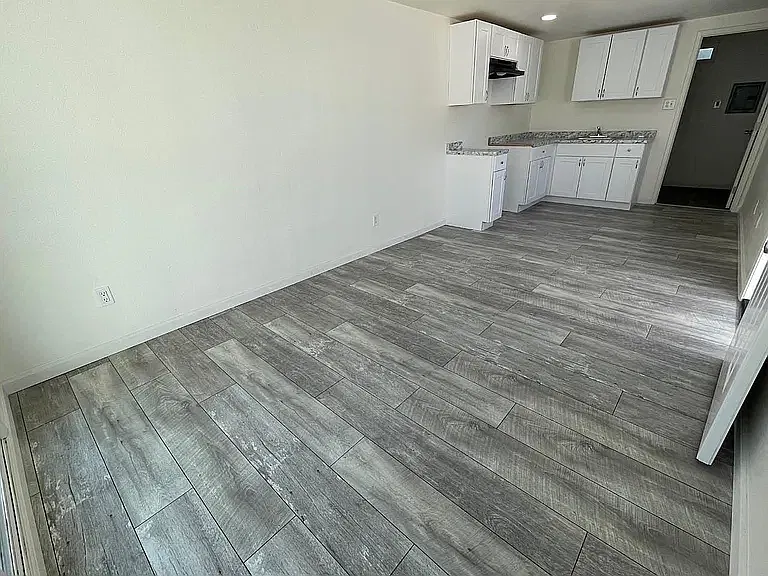Studio, 350 sqft, $1,700 — Photo 3