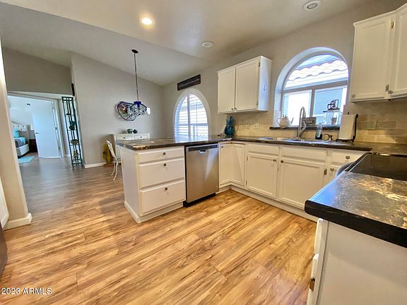 2nd image of 8022 W PARADISE Drive