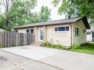 826 28th St N, Fargo, ND 58102