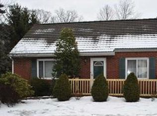 116 McGinley Dr, Glenshaw, PA 15116