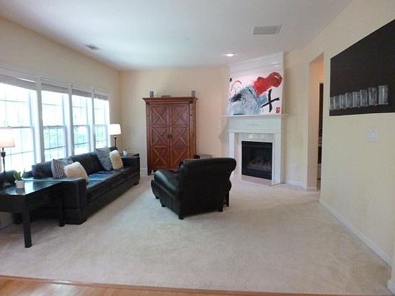 4th image of 6624 Mimosa Cir