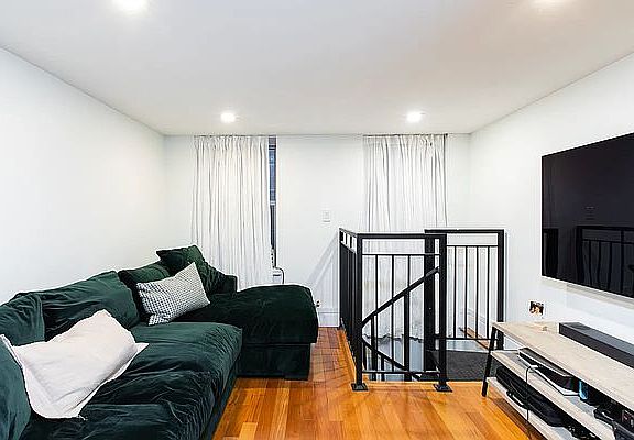 3rd image of 358 Grand St Suite 1