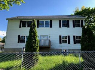 301 Clark Pl, Maybrook, NY 12543