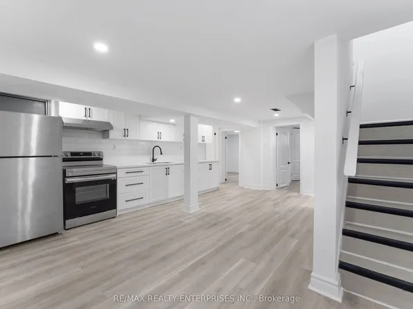 3 Dallyn Cres #Basement, Toronto, ON M1K 4V8