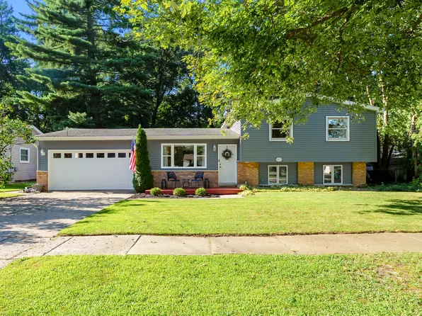 1431 Edington St, Portage, MI 49024
