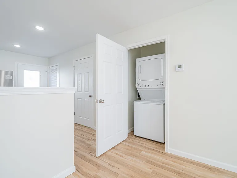 Icon Townhomes — Photo 6