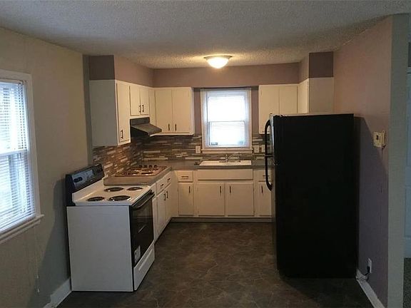 3rd image of 5141 Booth Ave