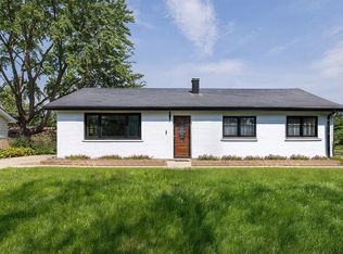 20 Maricopa Ln, Hoffman Estates, IL 60169
