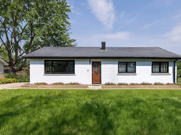 20 Maricopa Ln, Hoffman Estates, IL 60169