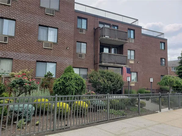 66-15 69th Street #2B, Middle Village, NY 11379