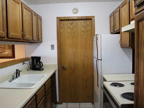 4th image of 3119 W Willow Knolls Dr #41B