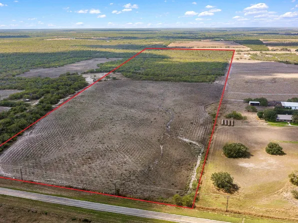 00 FM 1344, Falls City, TX 78113