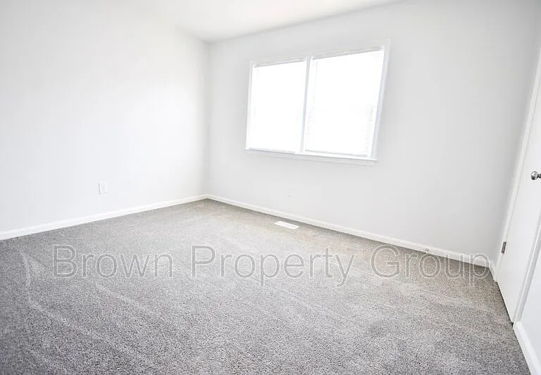 2123 Grand Prix Dr #H — Photo 9